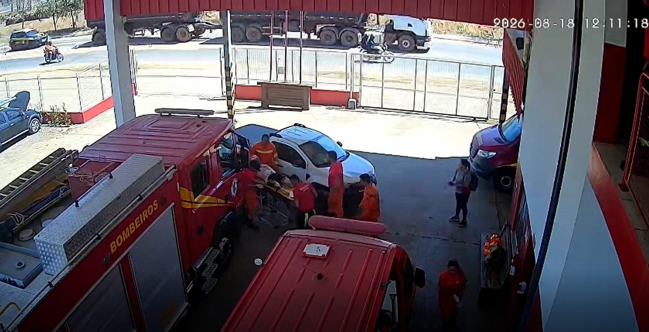 Idoso sofre parada cardíaca e é reanimado por bombeiros em Sinop (MT); vídeo