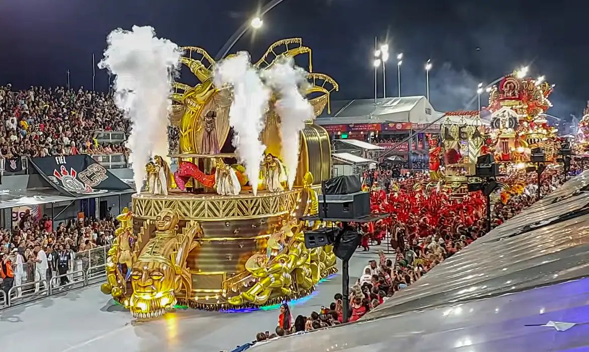 Mocidade Alegre é a campeã do Carnaval de São Paulo
