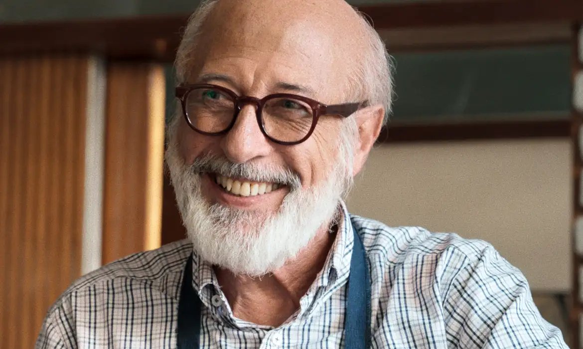 Conheça Guillermo Francella, ator homenageado no Prêmio Platino
