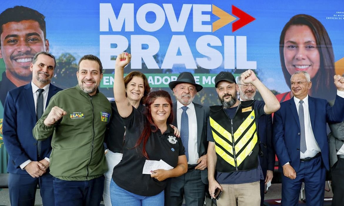 Governo amplia crédito para motociclistas de aplicativos