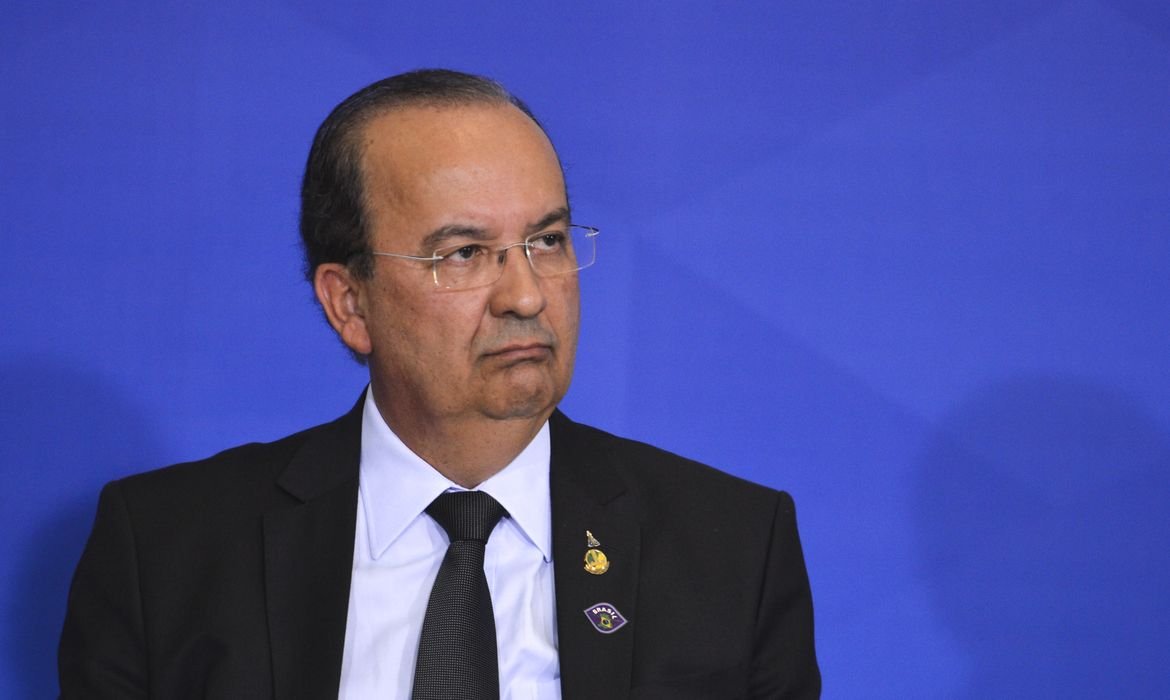 Jorginho Mello é reeleito governador de Santa Catarina em 1° turno