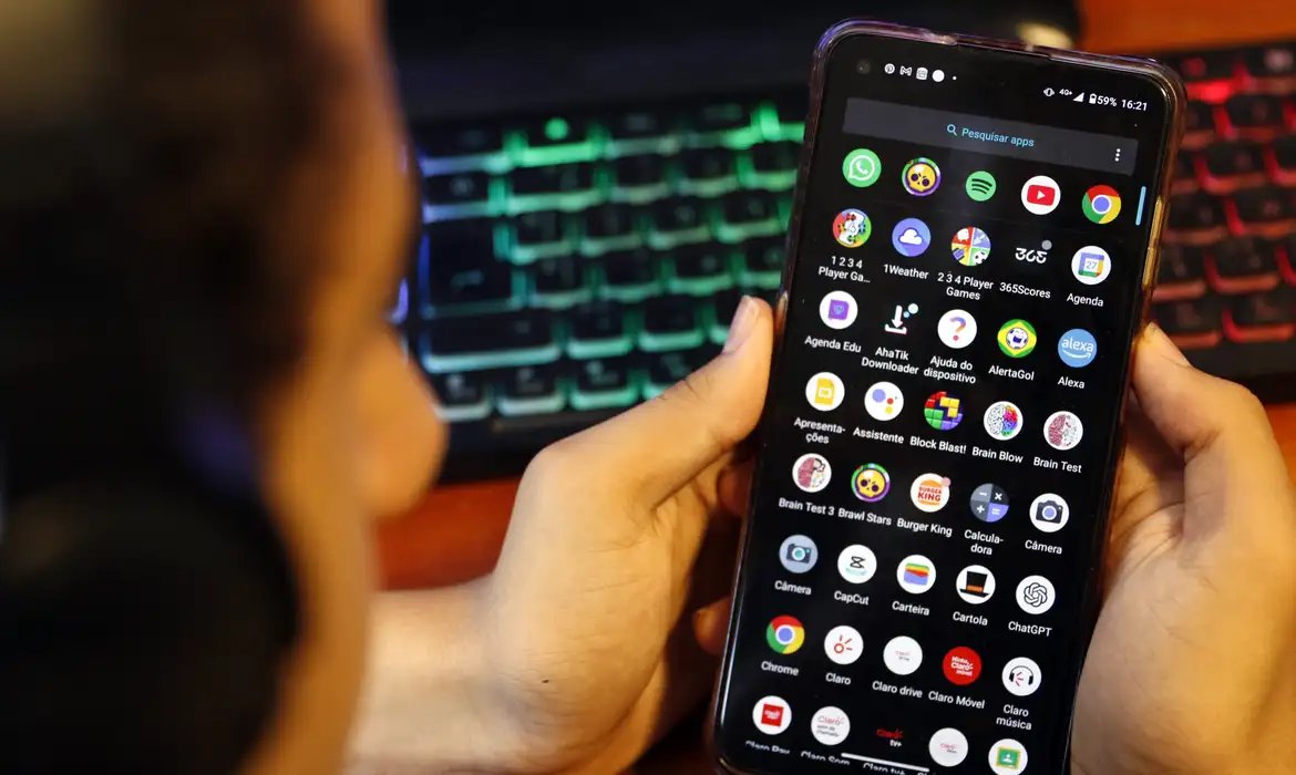 AGU se reúne com Discord e cobra proteção de crianças na plataforma