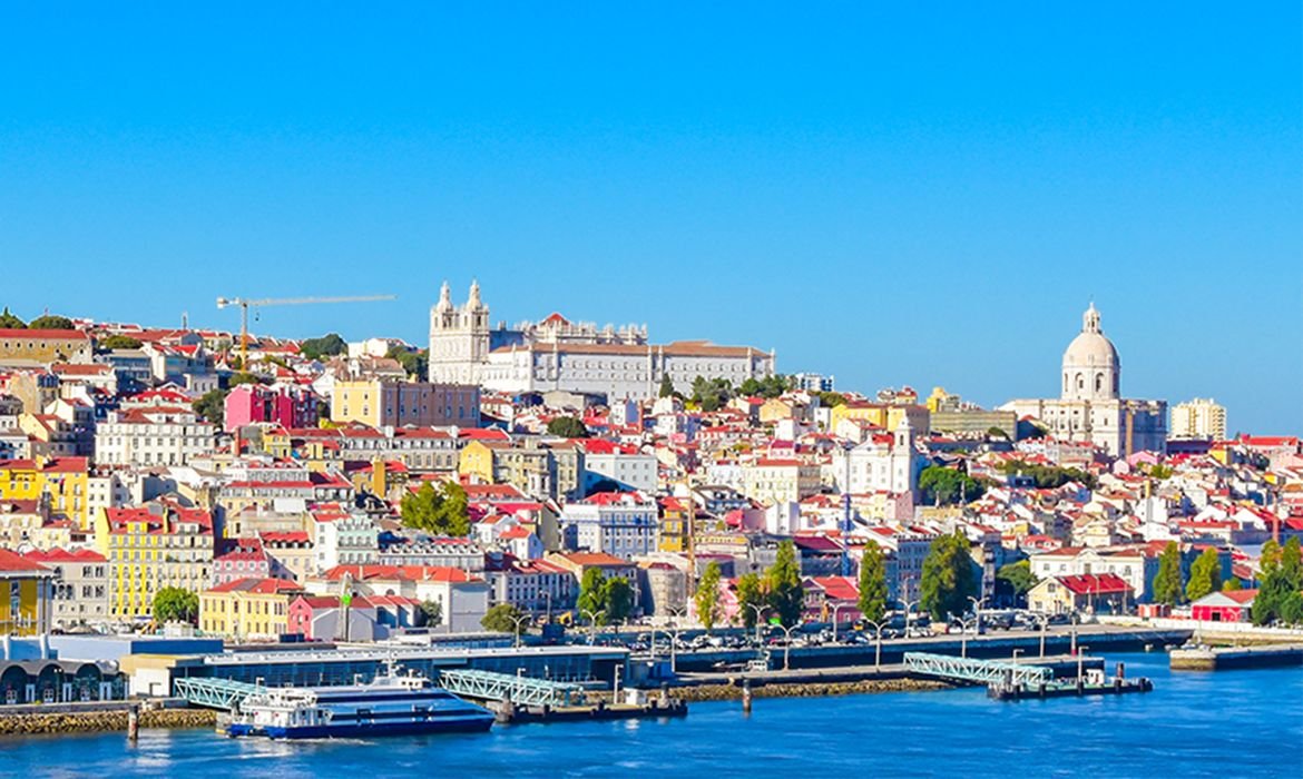 Saiba como nova lei dos estrangeiros afeta brasileiros em Portugal
