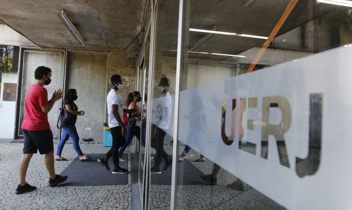 Uerj terá observatório para monitorar política de cotas 