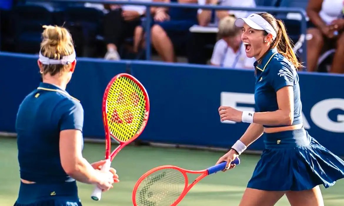 Luisa Stefani vai às semifinais do US Open e sobe no ranking mundial
