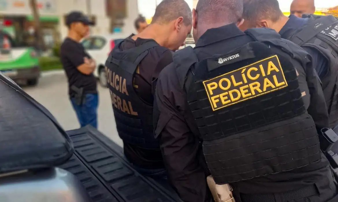 Operação da PF tem prisão de bicheiro, ex-presidente da Alerj e pastor