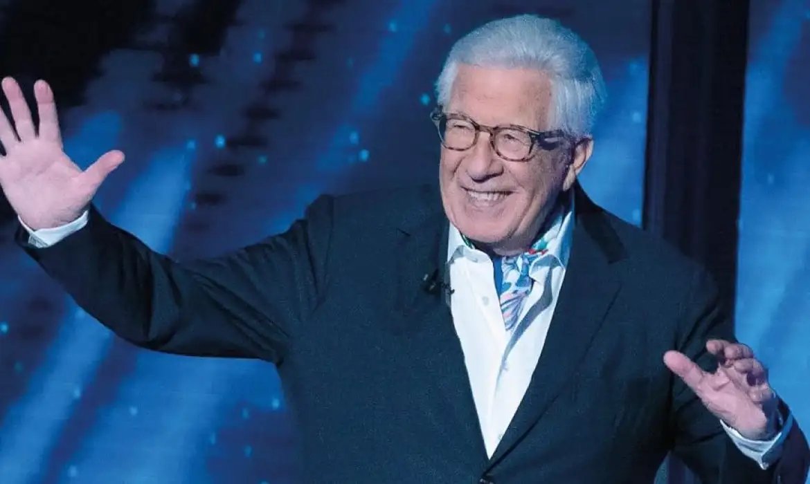Morre Peppino di Capri, ícone da música italiana, aos 86 anos