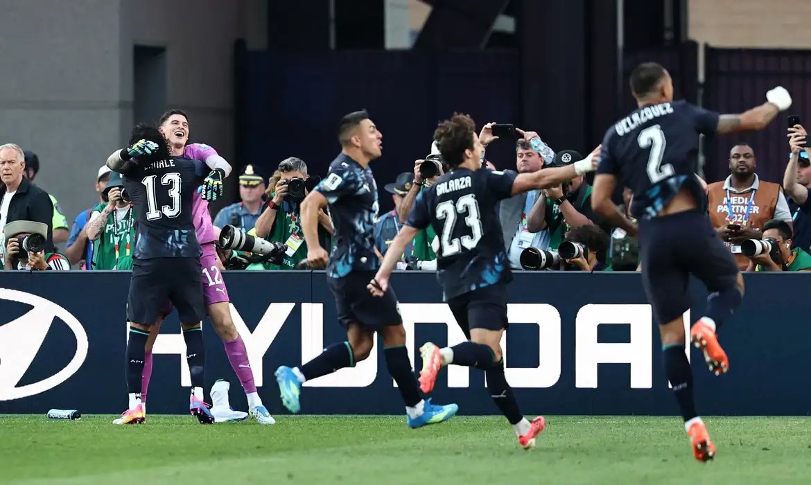 Paraguai vence nos pênaltis e elimina a Alemanha da Copa do Mundo