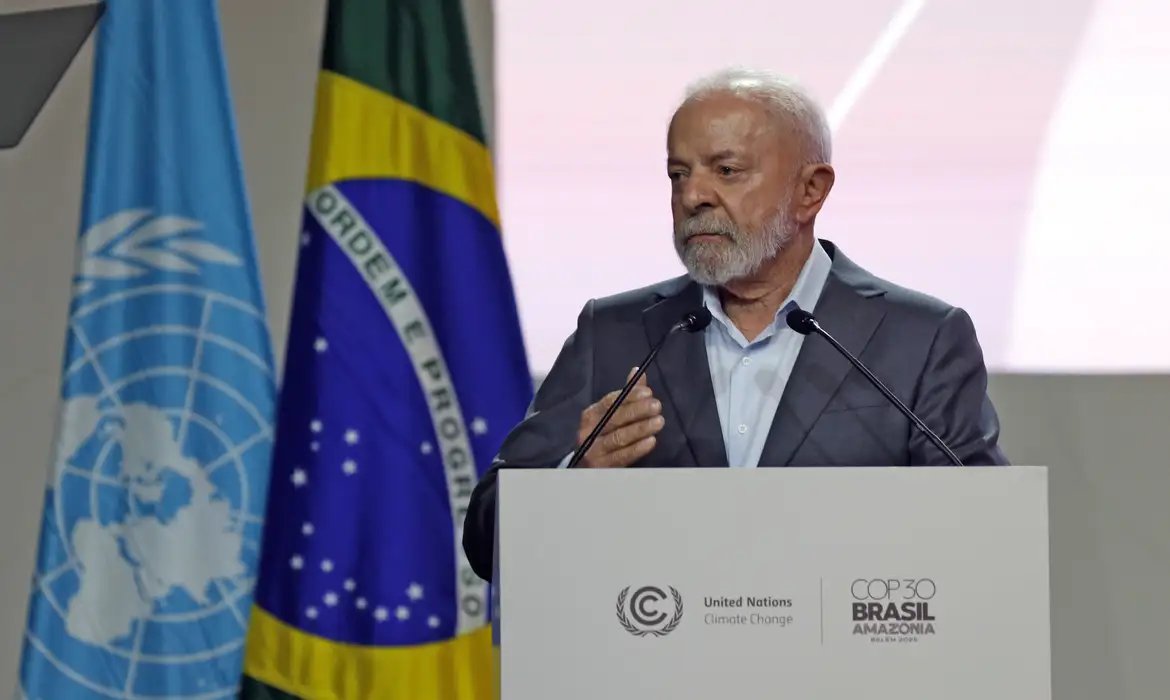 Lula diz que COP30 é momento de \"impor nova derrota aos negacionistas\"
