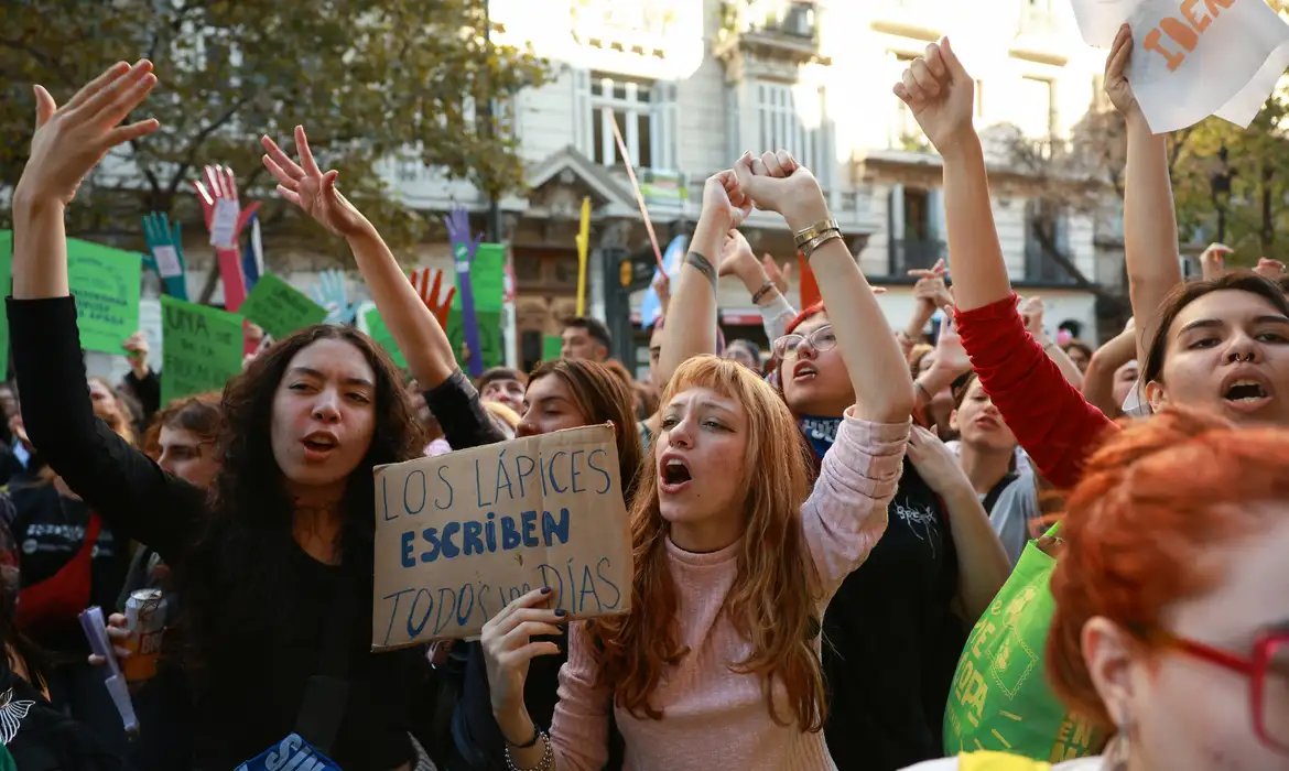 Marcha Universitária protesta contra cortes de Milei