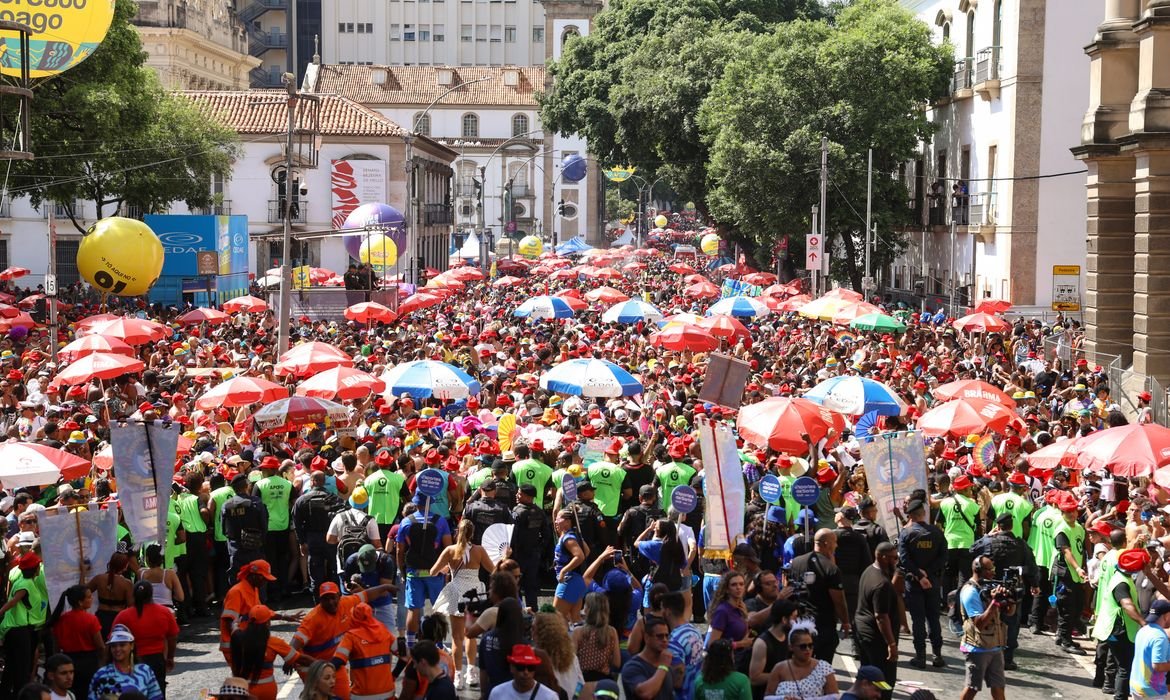 PM do Rio prende 243 pessoas entre a sexta e o domingo de Carnaval