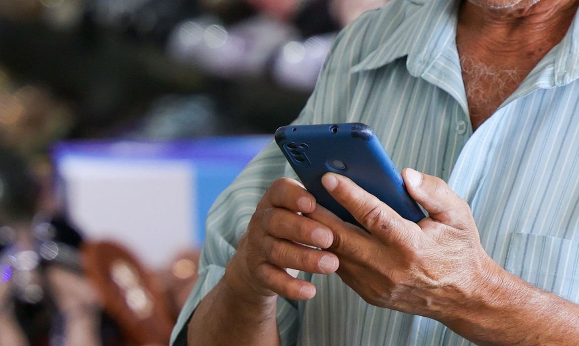 Operação recupera mais de 6 mil celulares roubados em todo o país