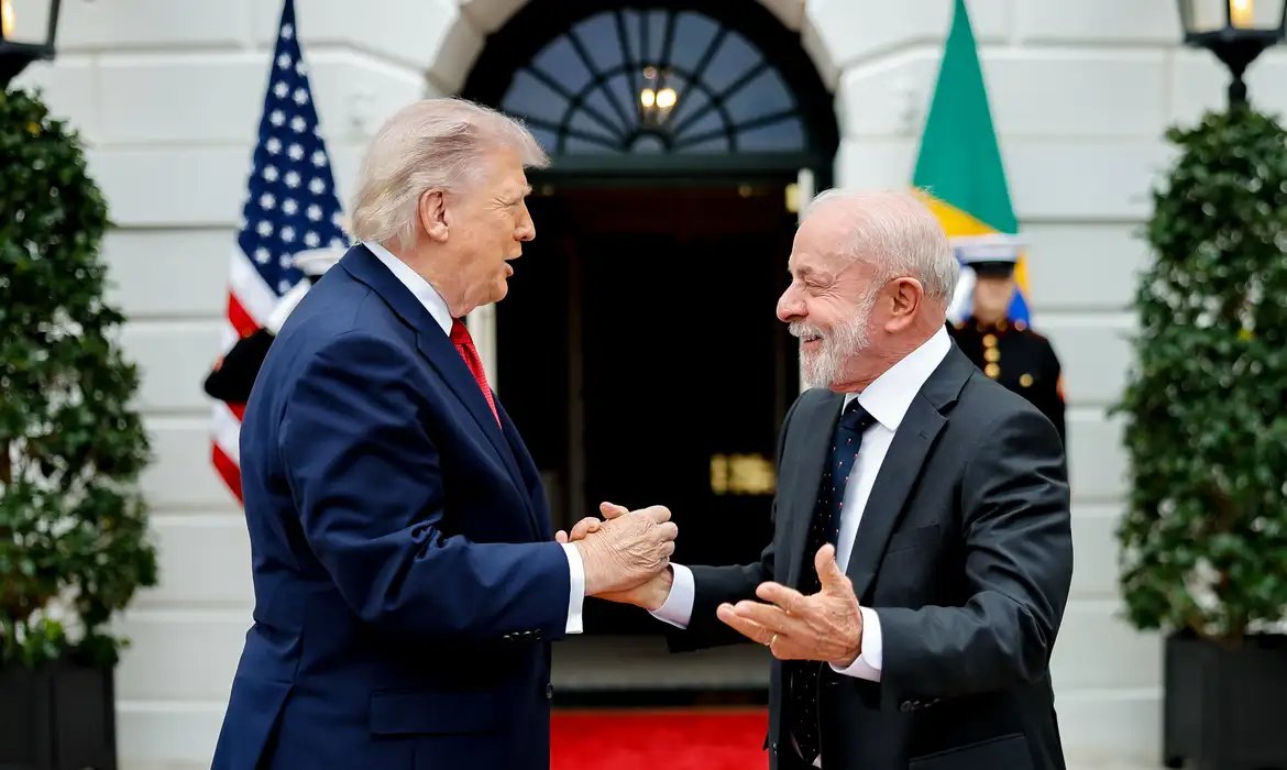 Lula deixa a Casa Branca após reunião com Trump