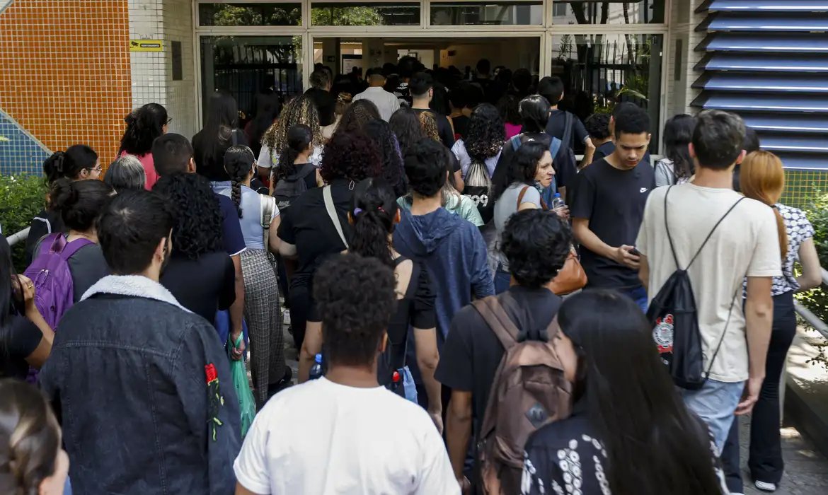 CNU 2: FGV muda horário de bancas de pessoas negras e com deficiência