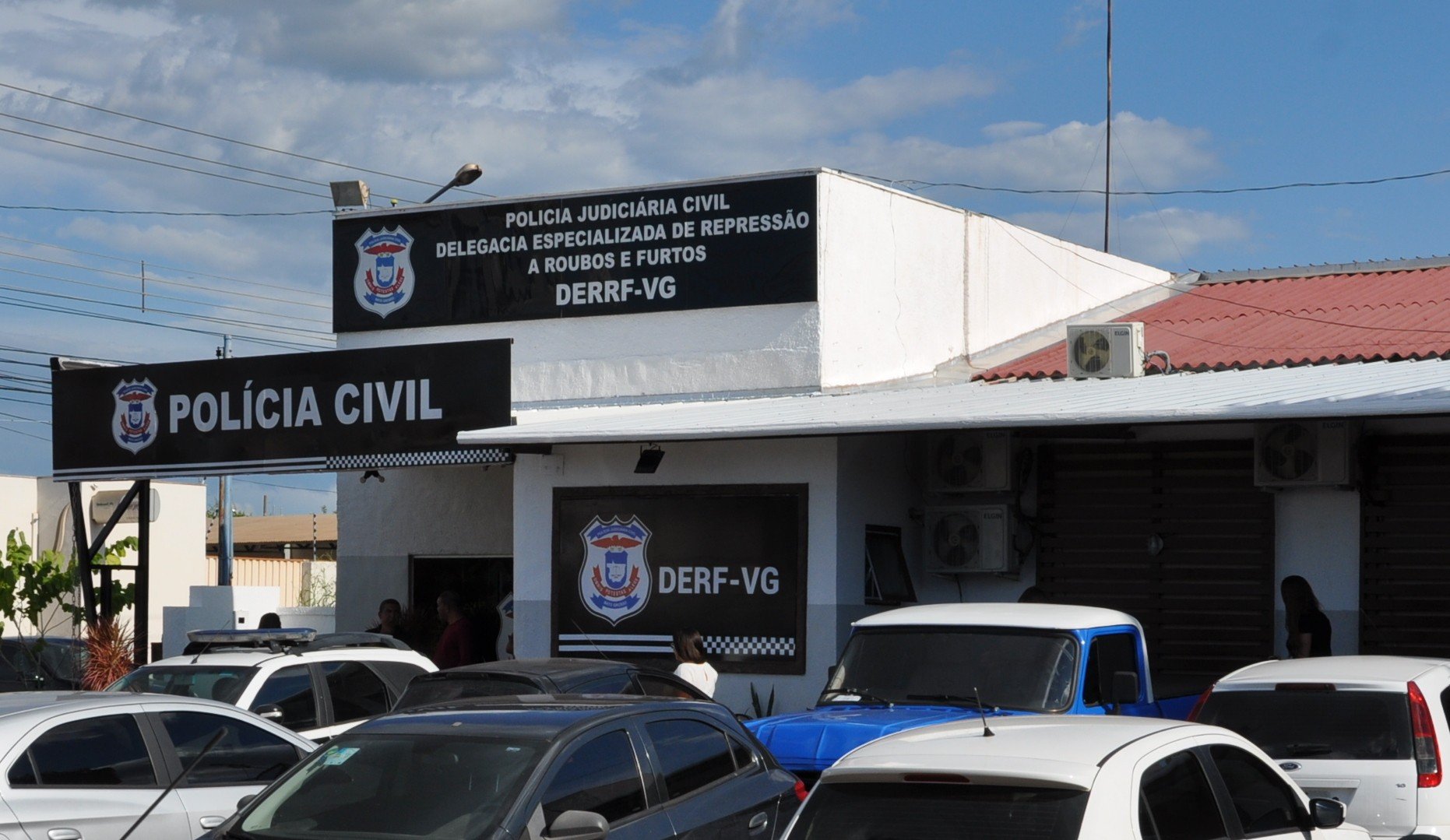 Mãe e filha são presas por suspeita de golpes em vendas de carros em Várzea Grande (MT)