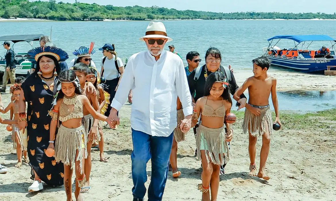  Presidente Lula está no Pará em visita a aldeias indígenas