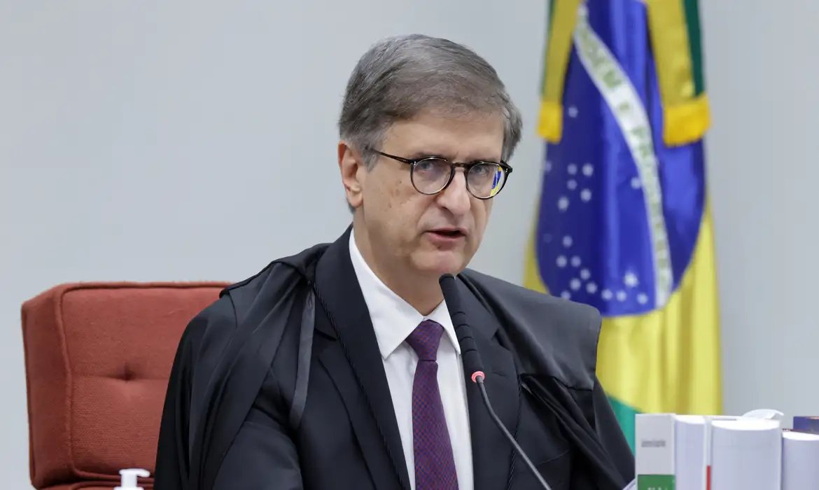 PGR se manifesta contra revisão da condenação de Bolsonaro 