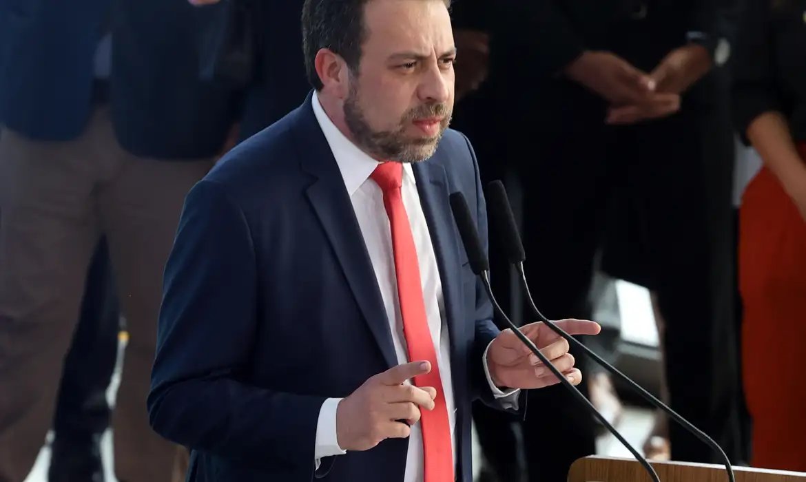 Programa do governo quer aprofundar conexão com as periferias