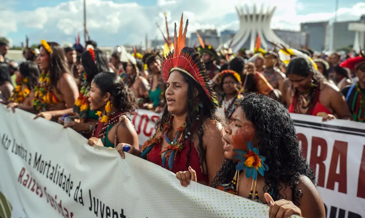 Em carta, indígenas veem avanços, mas cobram demarcações e proteção