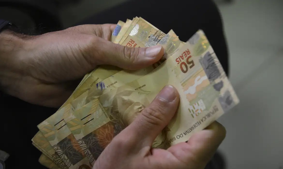 Consulta ao Abono Salarial estará disponível a partir de amanhã