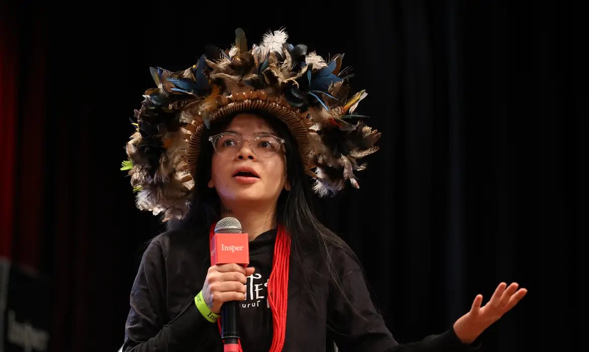 Representação indígena vai além de candidatos eleitos, diz cineasta 