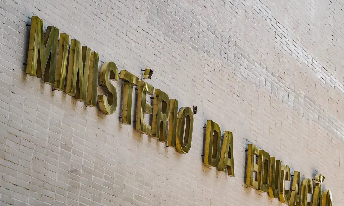 MEC enviará equipe de especialistas ao Acre após ataque em escola