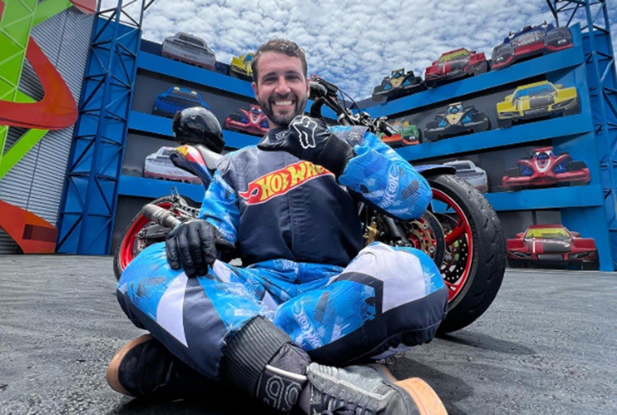 Moto de piloto morto em show no Beto Carrero World não apresentou falha aparente em 1ª perícia, diz polícia
