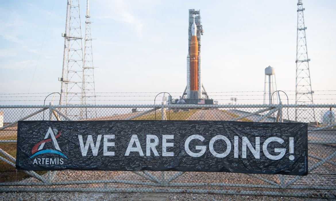 Nasa marca lançamento da missão Artemis II para abril