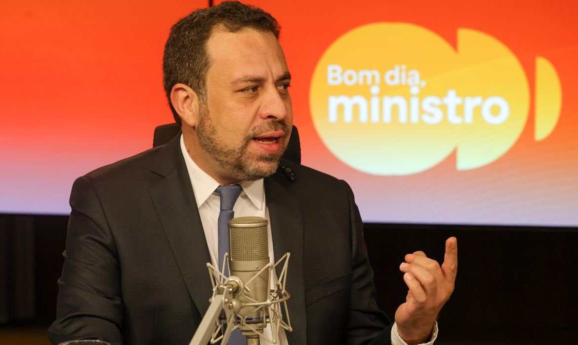 Boulos sobre 6x1: se houver demora, governo envia projeto com urgência