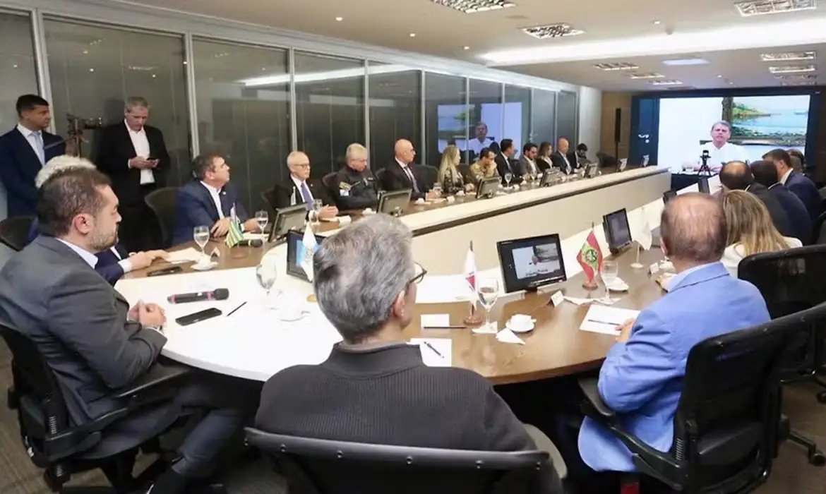 Sete governadores anunciam \"Consórcio da Paz\" após operação no Rio