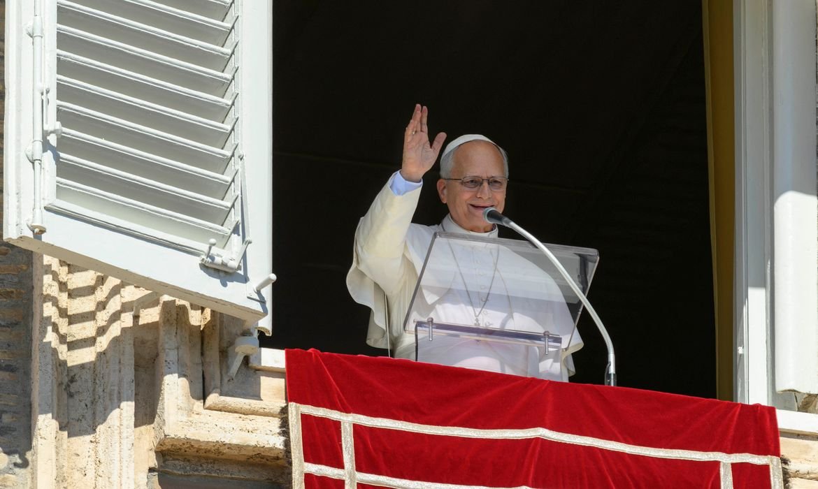 Papa já está internado para retirada de nódulo no pulmão