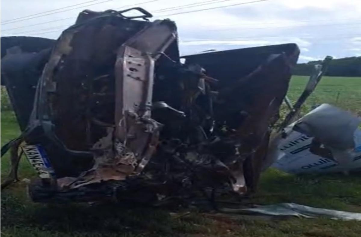 Motorista morre após ser arremessado de caminhonete durante acidente em MT