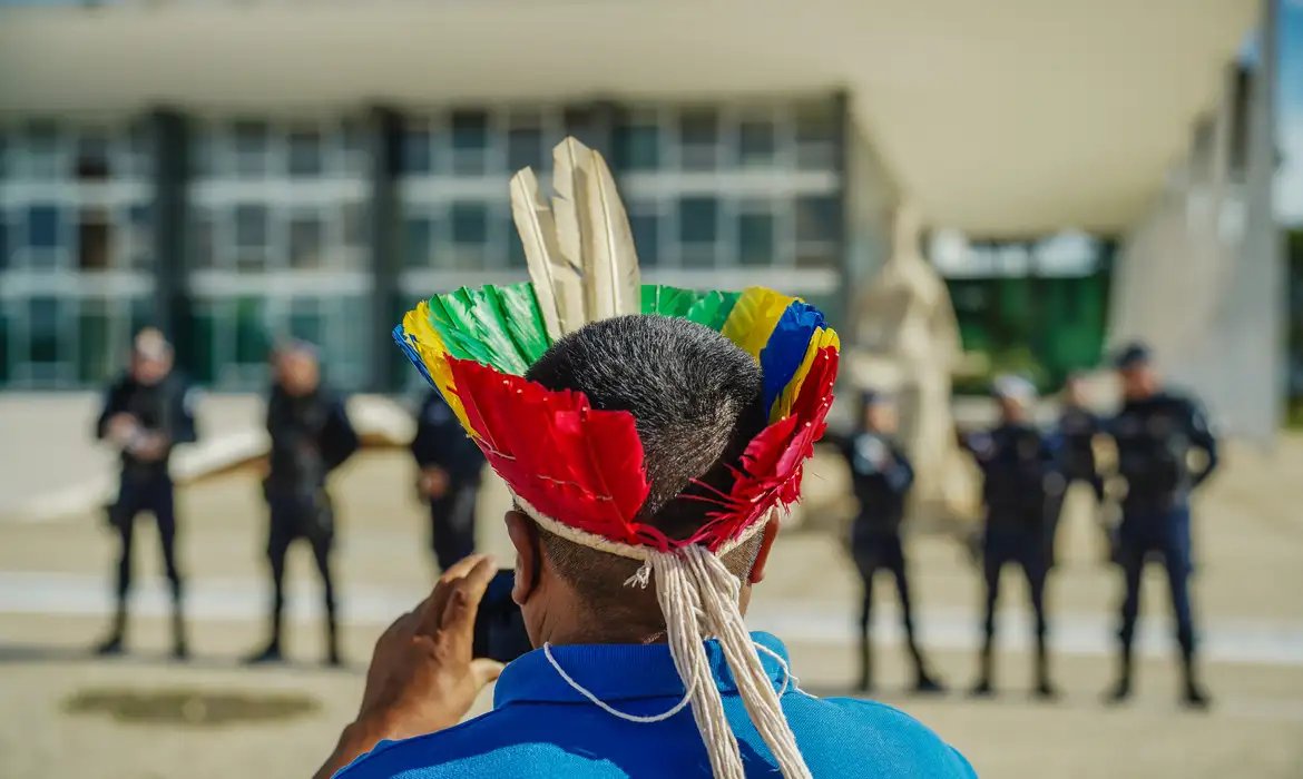 STF julgará marco temporal de terras indígenas de forma presencial 