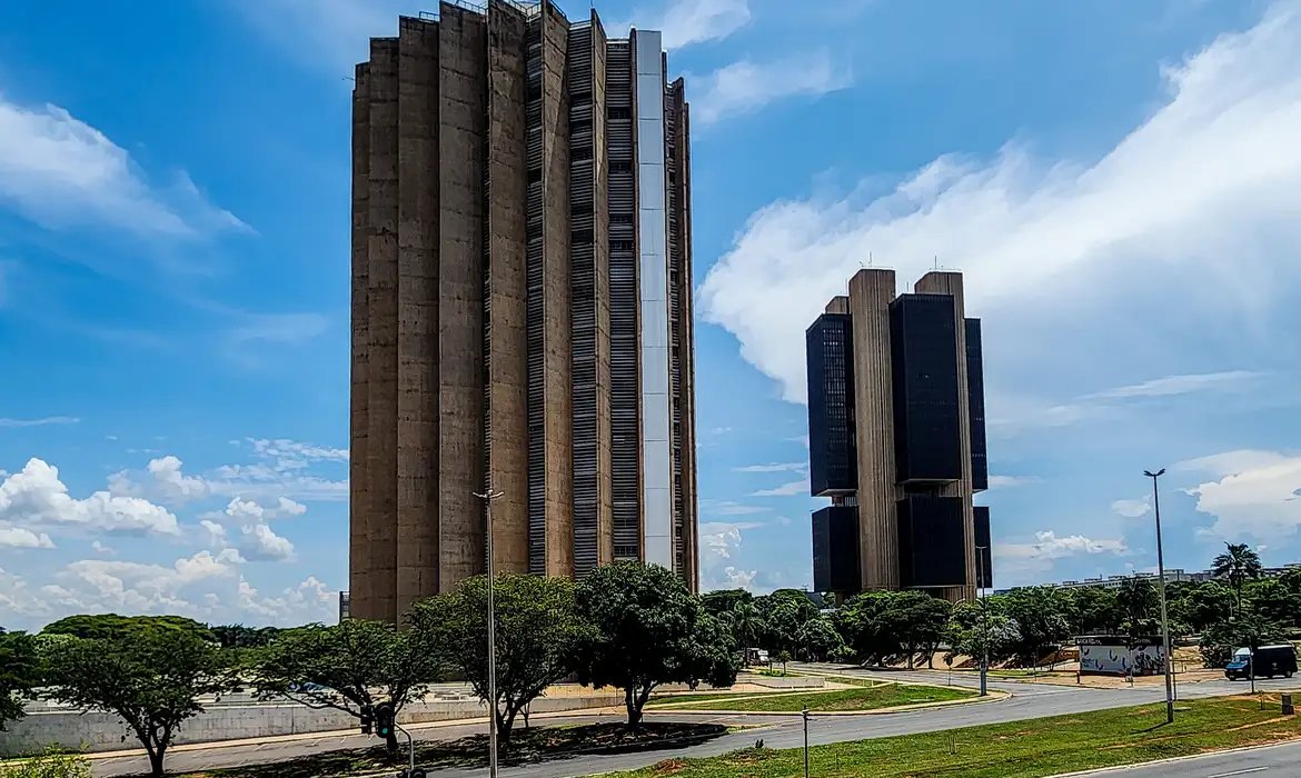 Caixa paga Bolsa Família a beneficiários com NIS de final 8