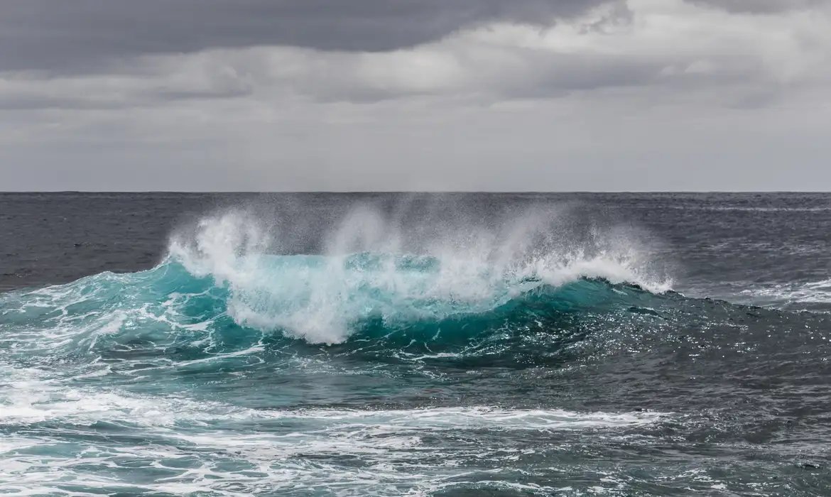Agência climática prevê 90% de chance de El Niño muito forte