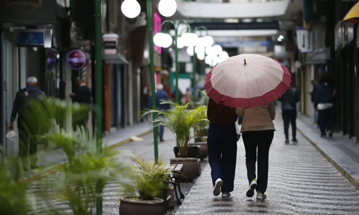 Chuvas em Sorocaba afetam 600 famílias