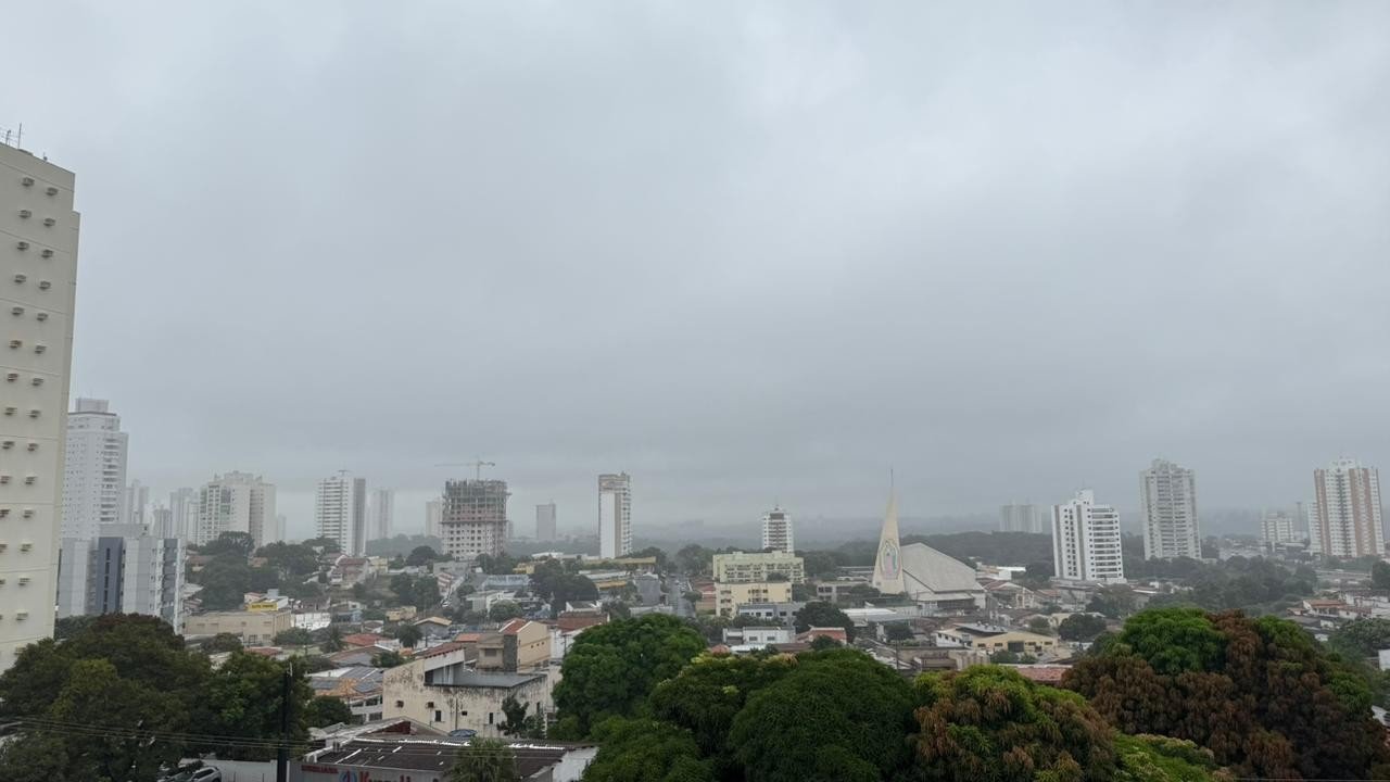 Frente fria muda o tempo em MT e faz temperaturas despencarem no fim de semana