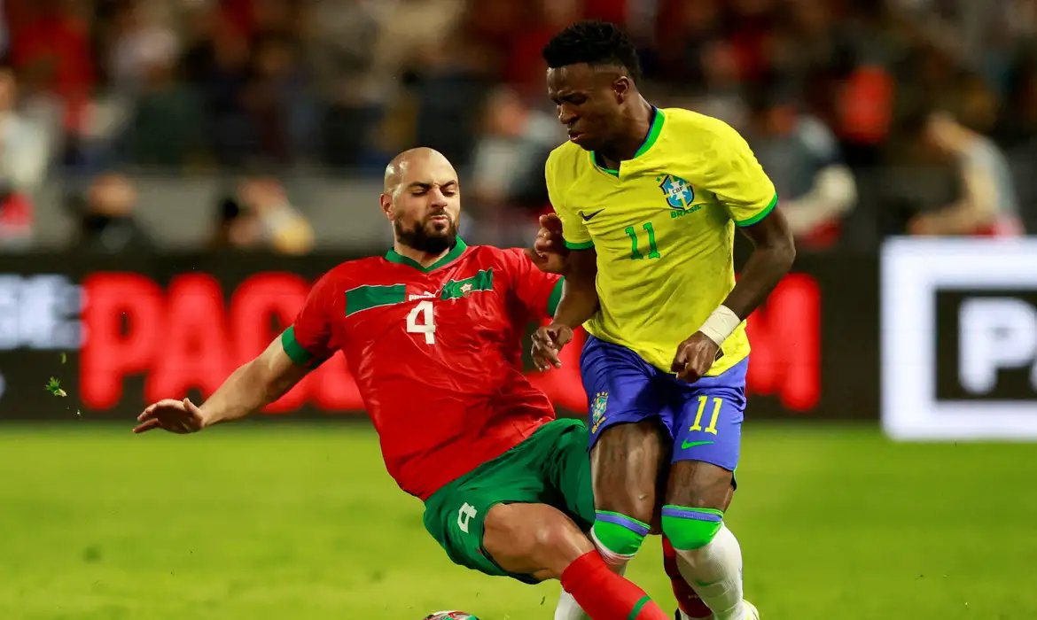 Brasil estreia na Copa do Mundo após ciclo de preparação tumultuado