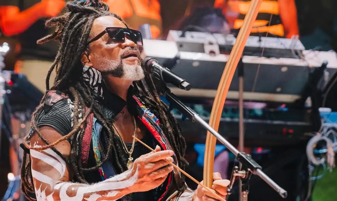 União da Orquestra Ouro Preto com Carlinhos Brown traz criação inédita