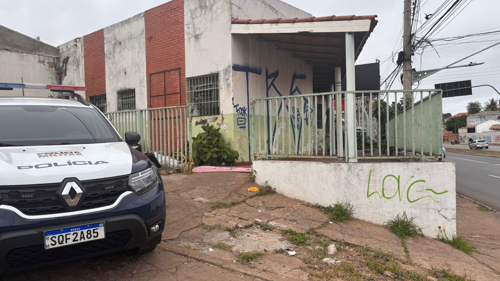 Casa onde homem foi encontrado morto é interditada em Cuiabá