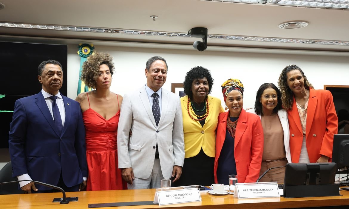 Câmara: comissão aprova criação de Fundo Nacional da Igualdade Racial