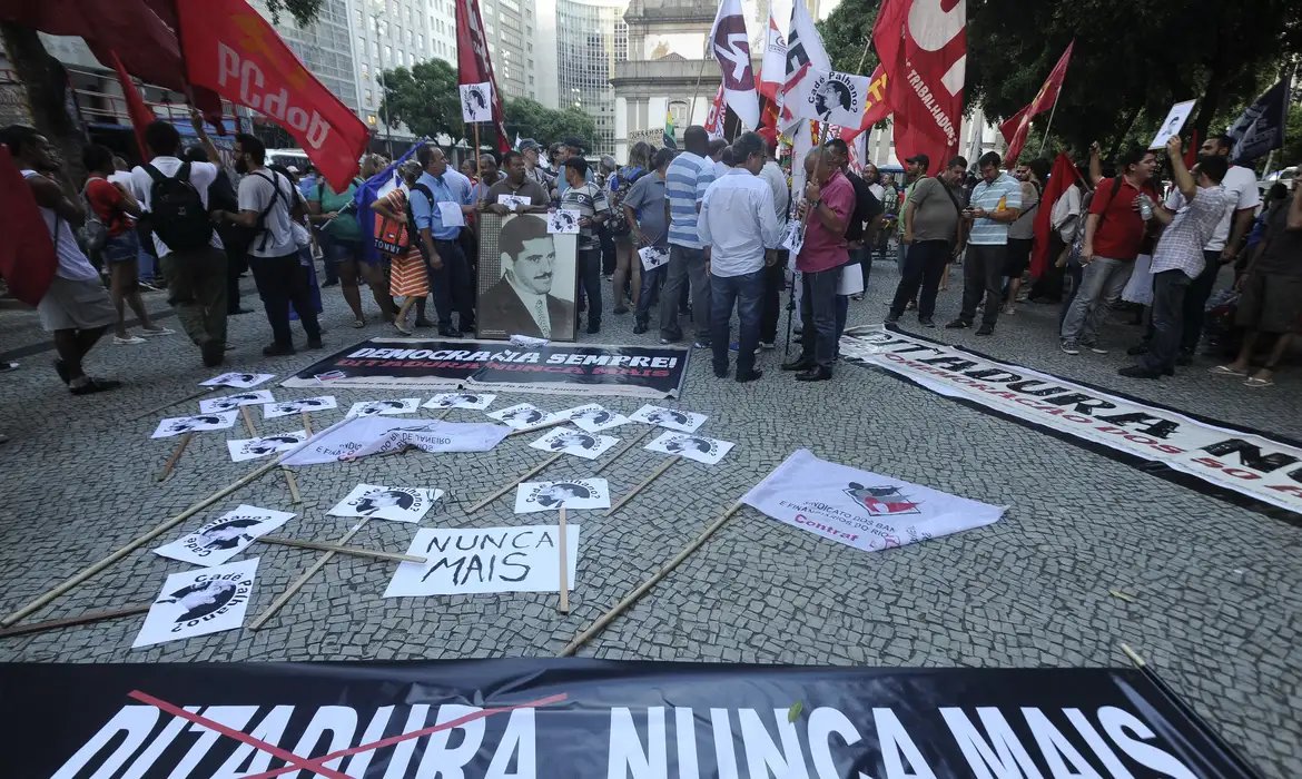 Estado pede desculpas por desaparecimento de aluno da UnB na ditadura