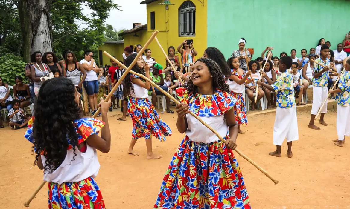 Festival do Quilombo Urbano Mineiro Pau celebra Dia Mundial da África