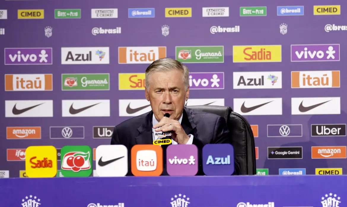 Carlo Ancelotti pede que torcida confie nos 26 convocados para a Copa