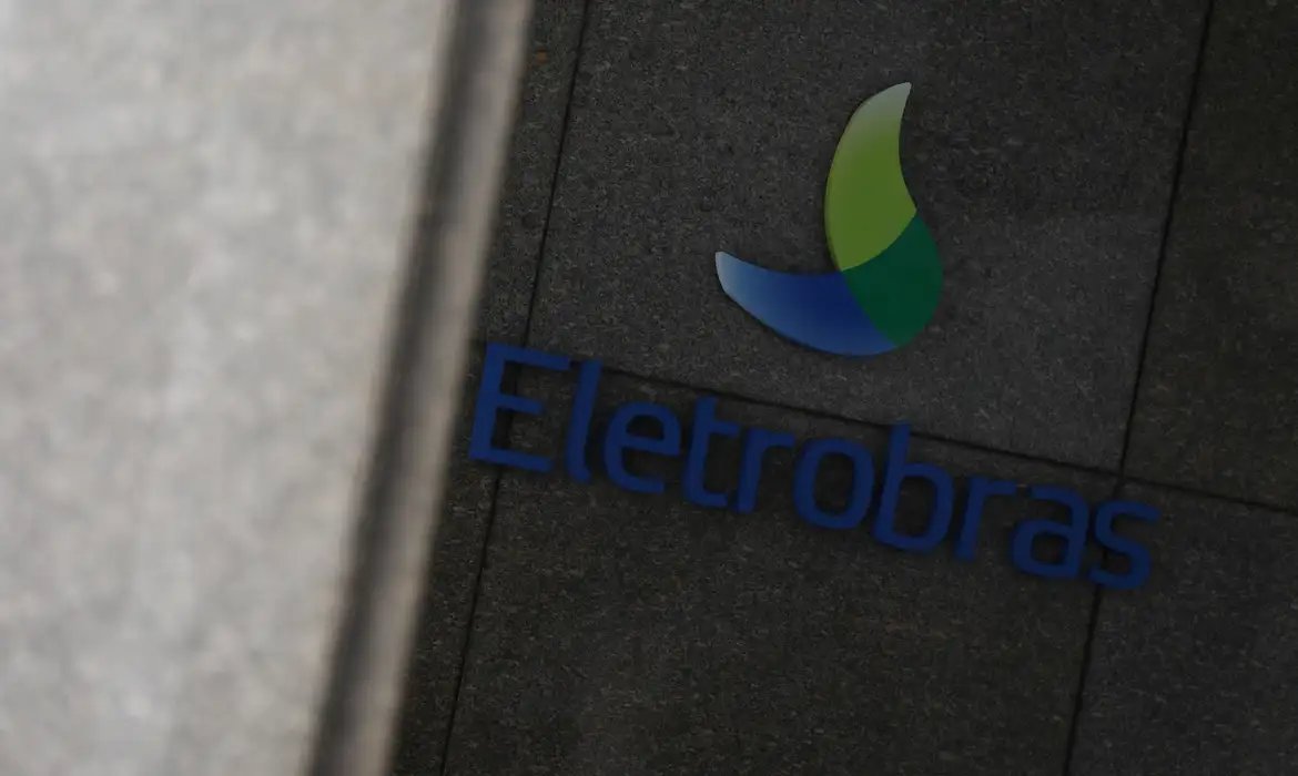 Senado aprova proposta de realocação de trabalhadores da Eletrobras