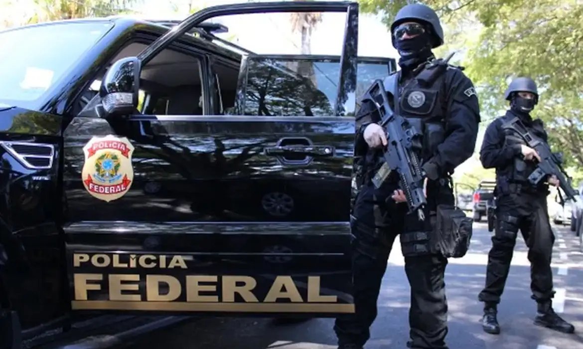 PF combate tráfico internacional de drogas por rotas marítimas