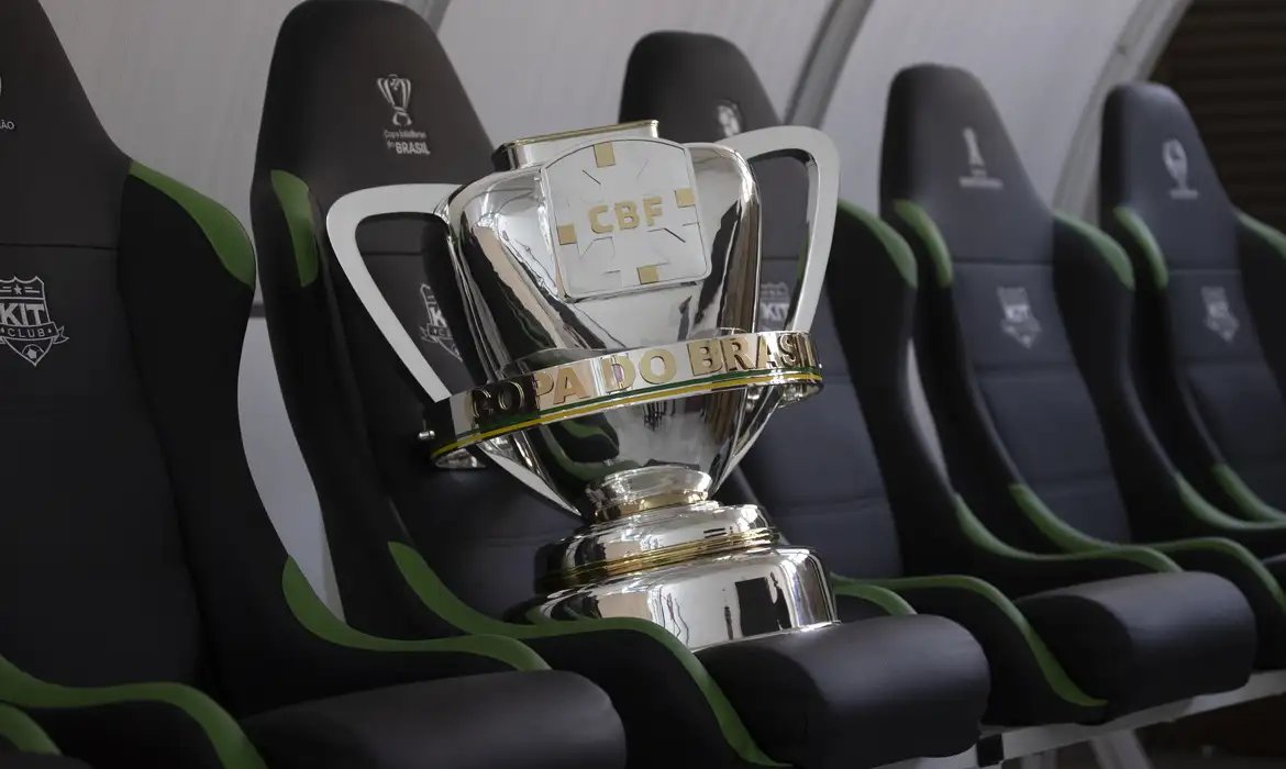 CBF sorteia mandos de campo das semifinais da Copa do Brasil