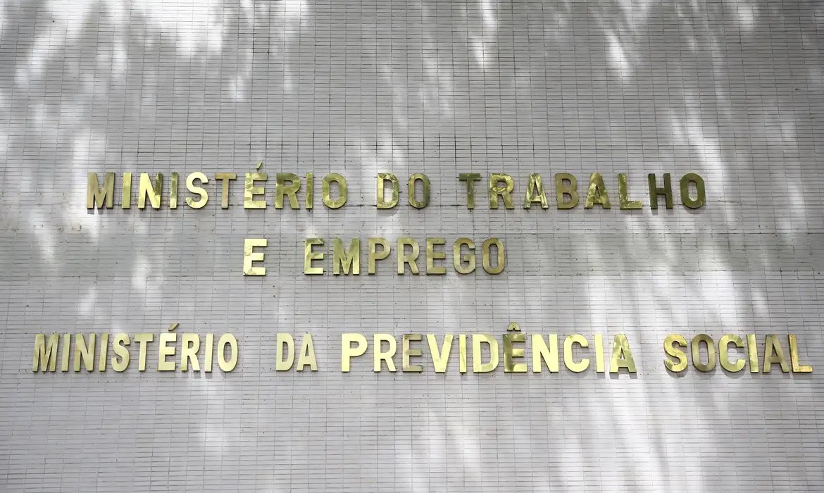 Prazo para contestar descontos indevidos do INSS ?termina dia 14