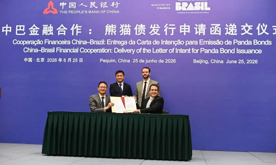 Brasil prepara emissão de títulos em yuan na China