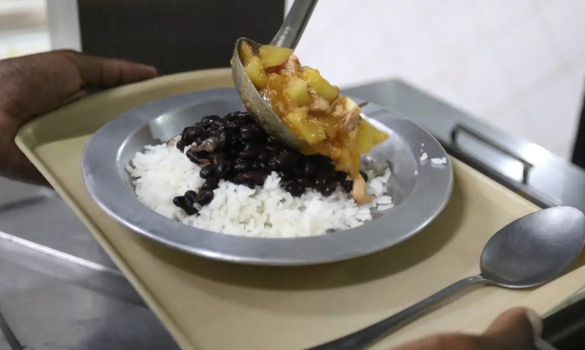 Governo do RJ cria observatório da fome em homenagem a Betinho